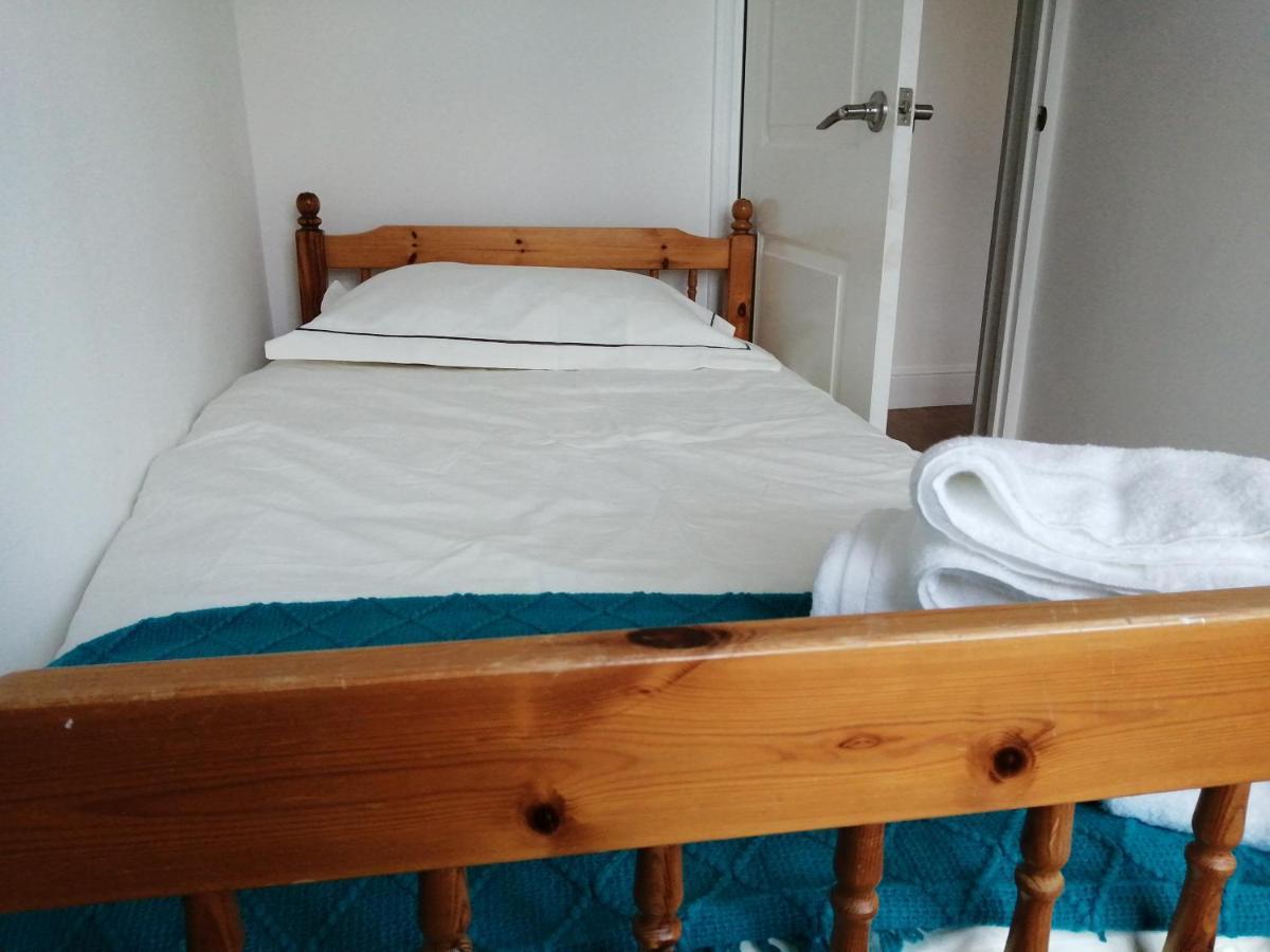 Lovely 3 Bedrooms Flat Near Romford Station With Free Parking Exteriér fotografie