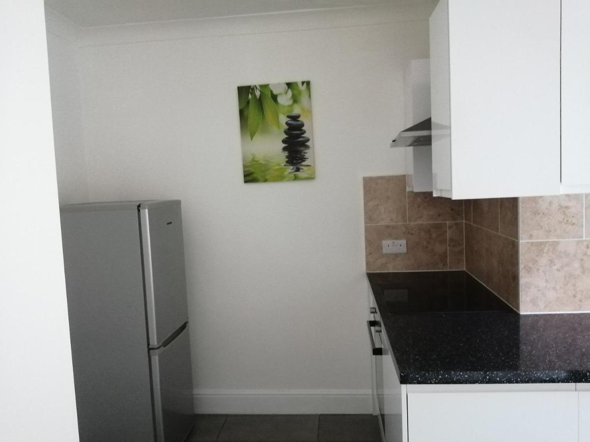 Lovely 3 Bedrooms Flat Near Romford Station With Free Parking Exteriér fotografie