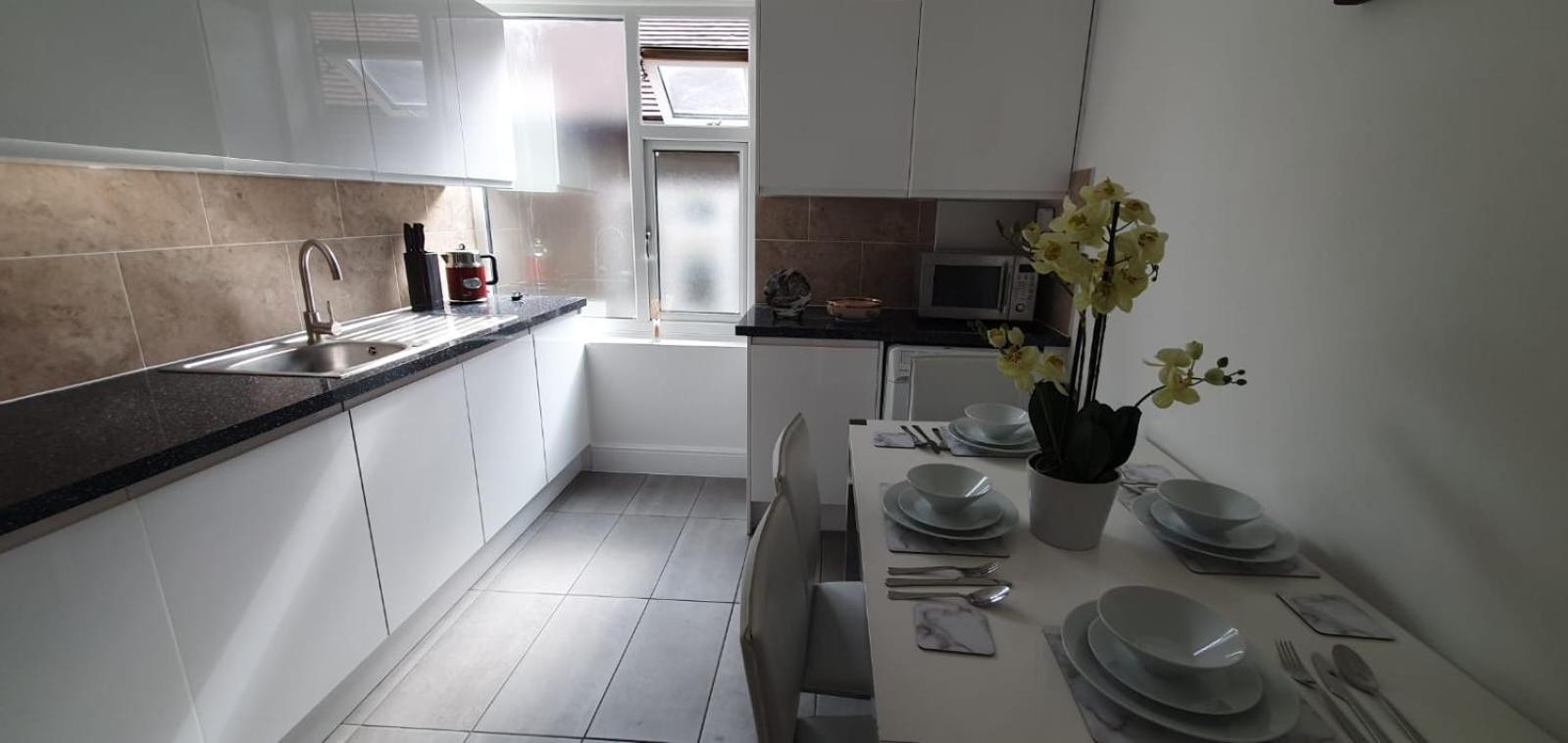 Lovely 3 Bedrooms Flat Near Romford Station With Free Parking Exteriér fotografie
